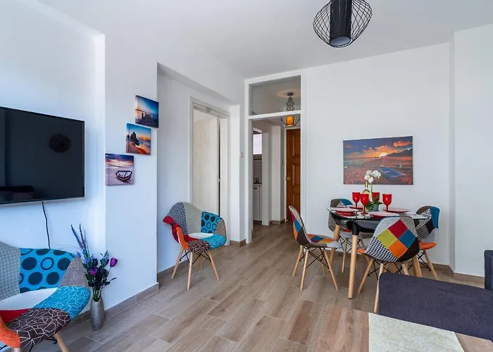 Berries 1-Br Apt In Larnaca